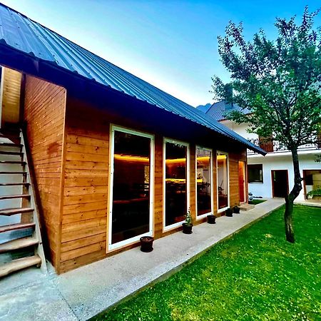 Lazer Cardaku Guesthouse Valbone Ngoại thất bức ảnh