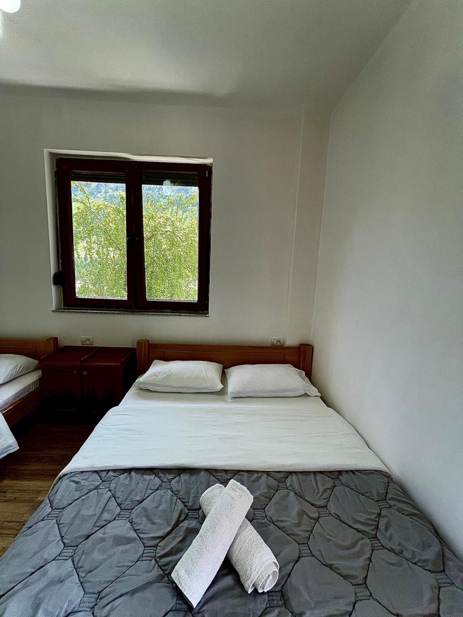 Lazer Cardaku Guesthouse Valbone Ngoại thất bức ảnh