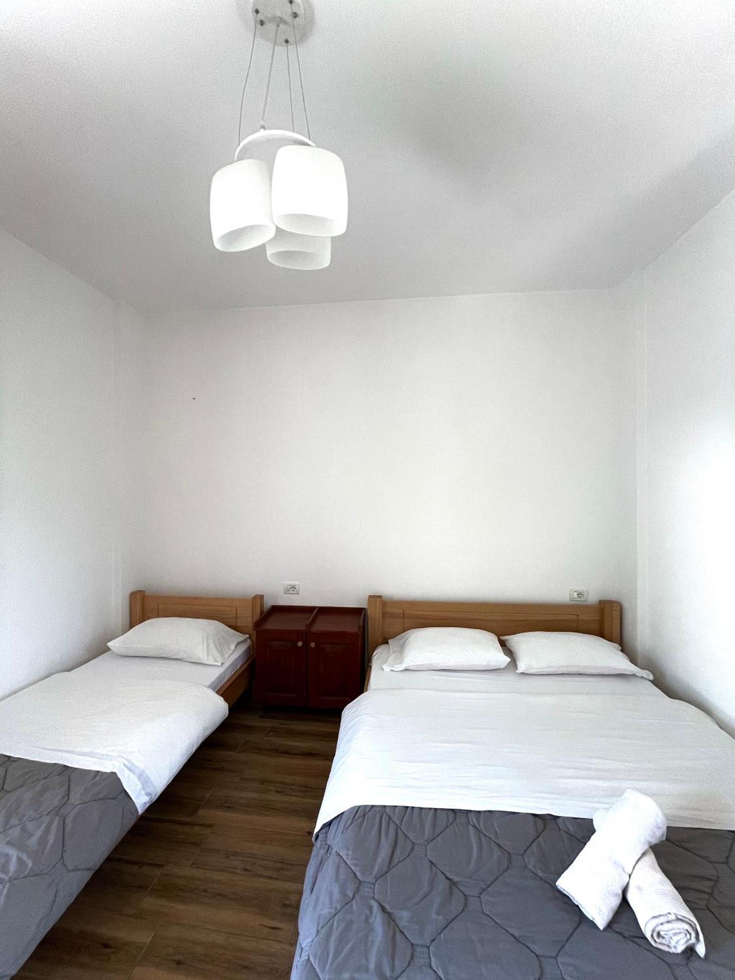 Lazer Cardaku Guesthouse Valbone Ngoại thất bức ảnh