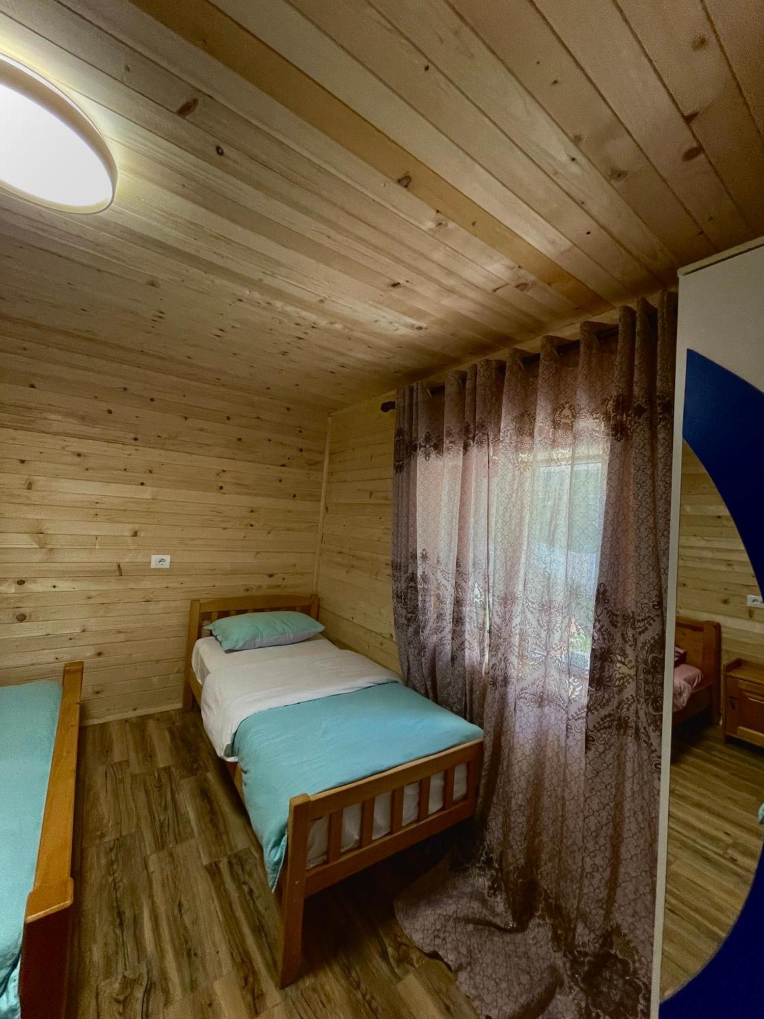 Lazer Cardaku Guesthouse Valbone Ngoại thất bức ảnh