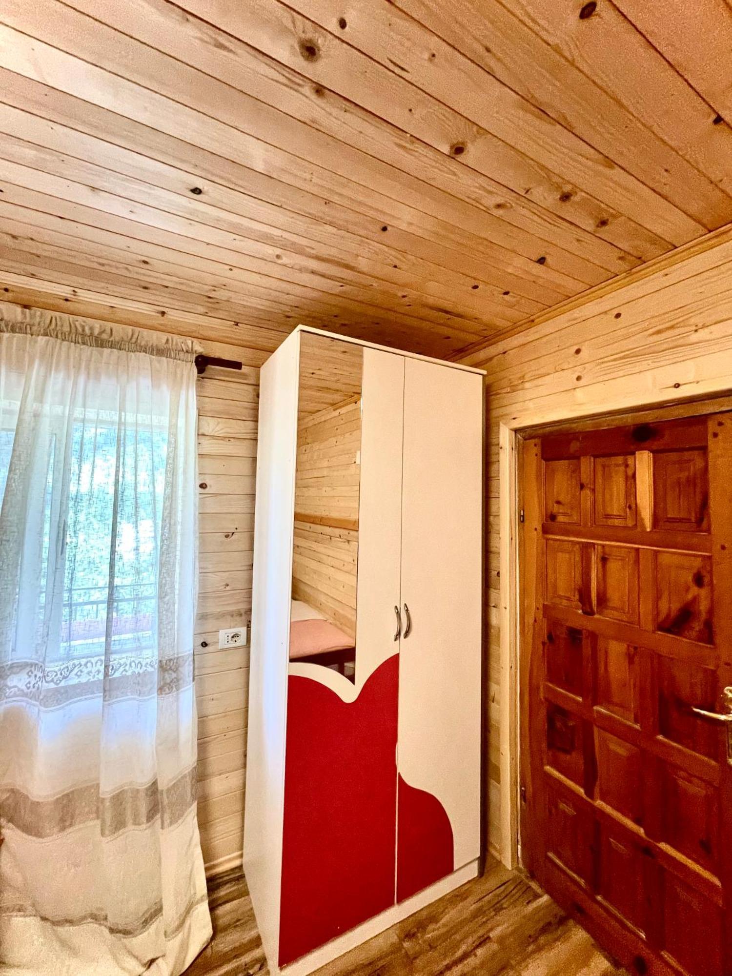 Lazer Cardaku Guesthouse Valbone Ngoại thất bức ảnh