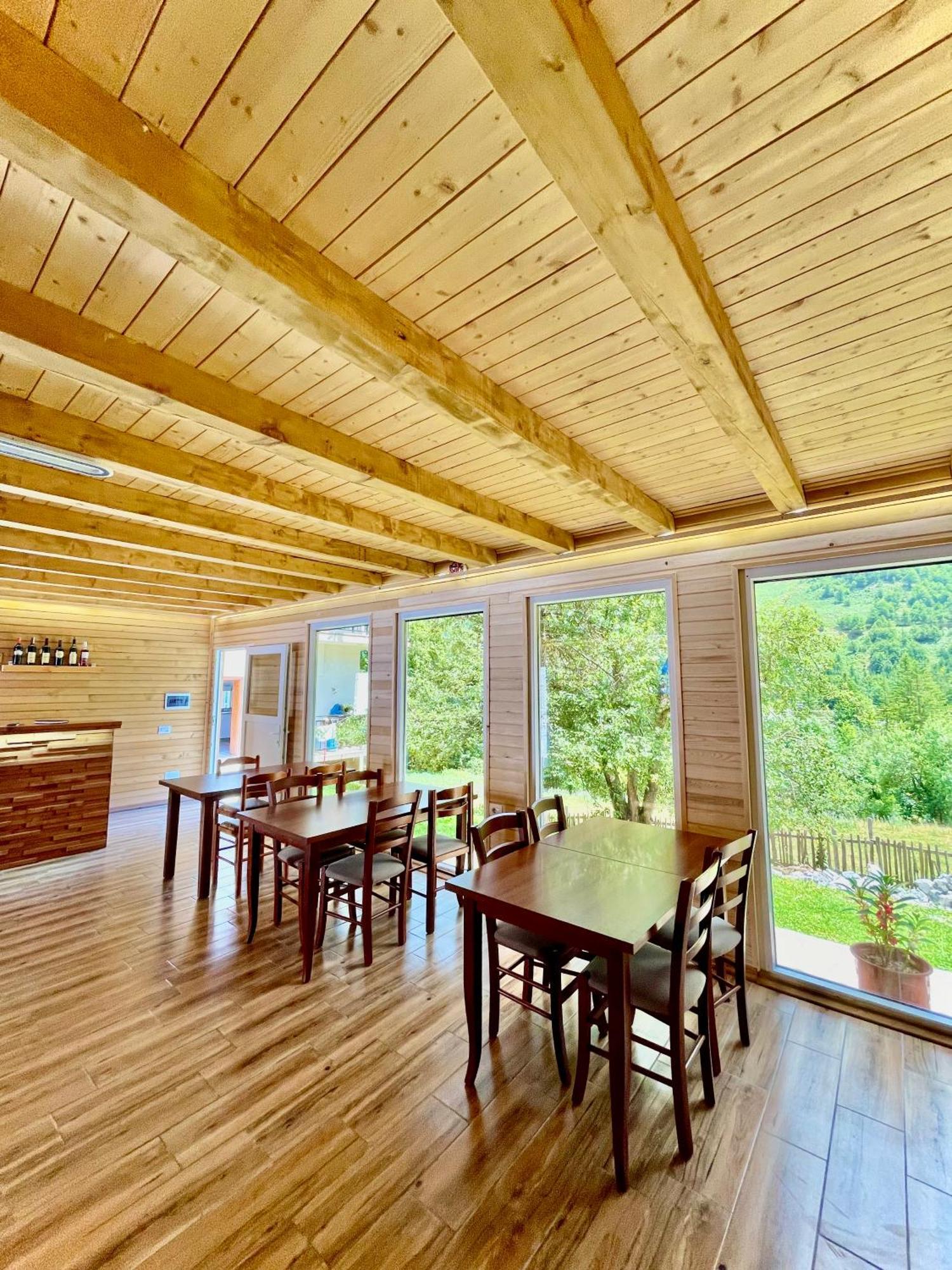 Lazer Cardaku Guesthouse Valbone Ngoại thất bức ảnh