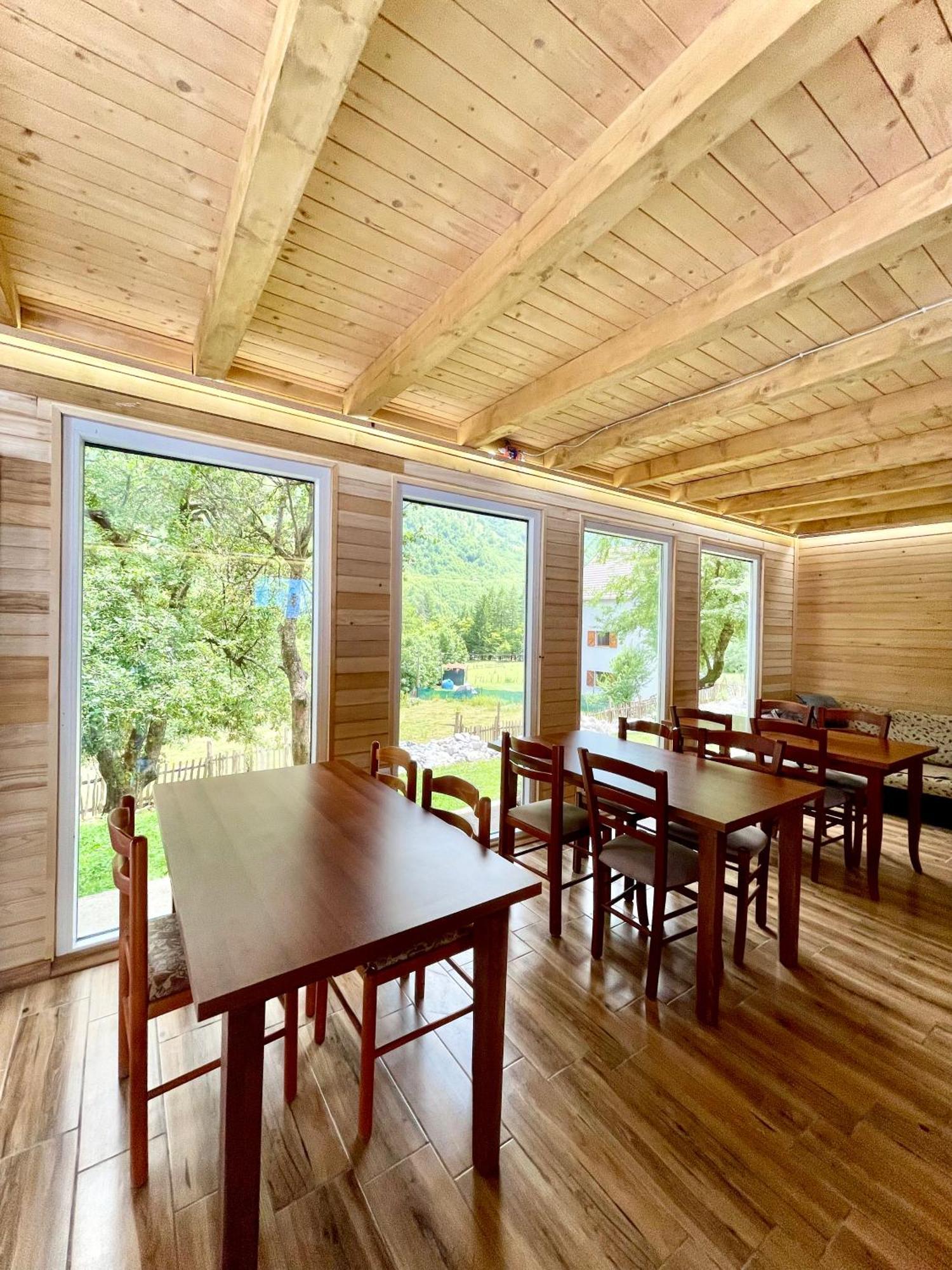 Lazer Cardaku Guesthouse Valbone Ngoại thất bức ảnh